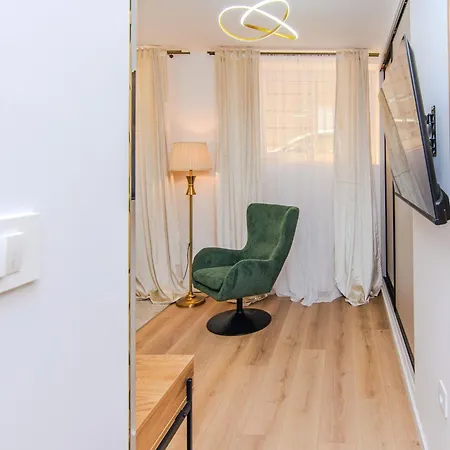 Center & Teali 公寓